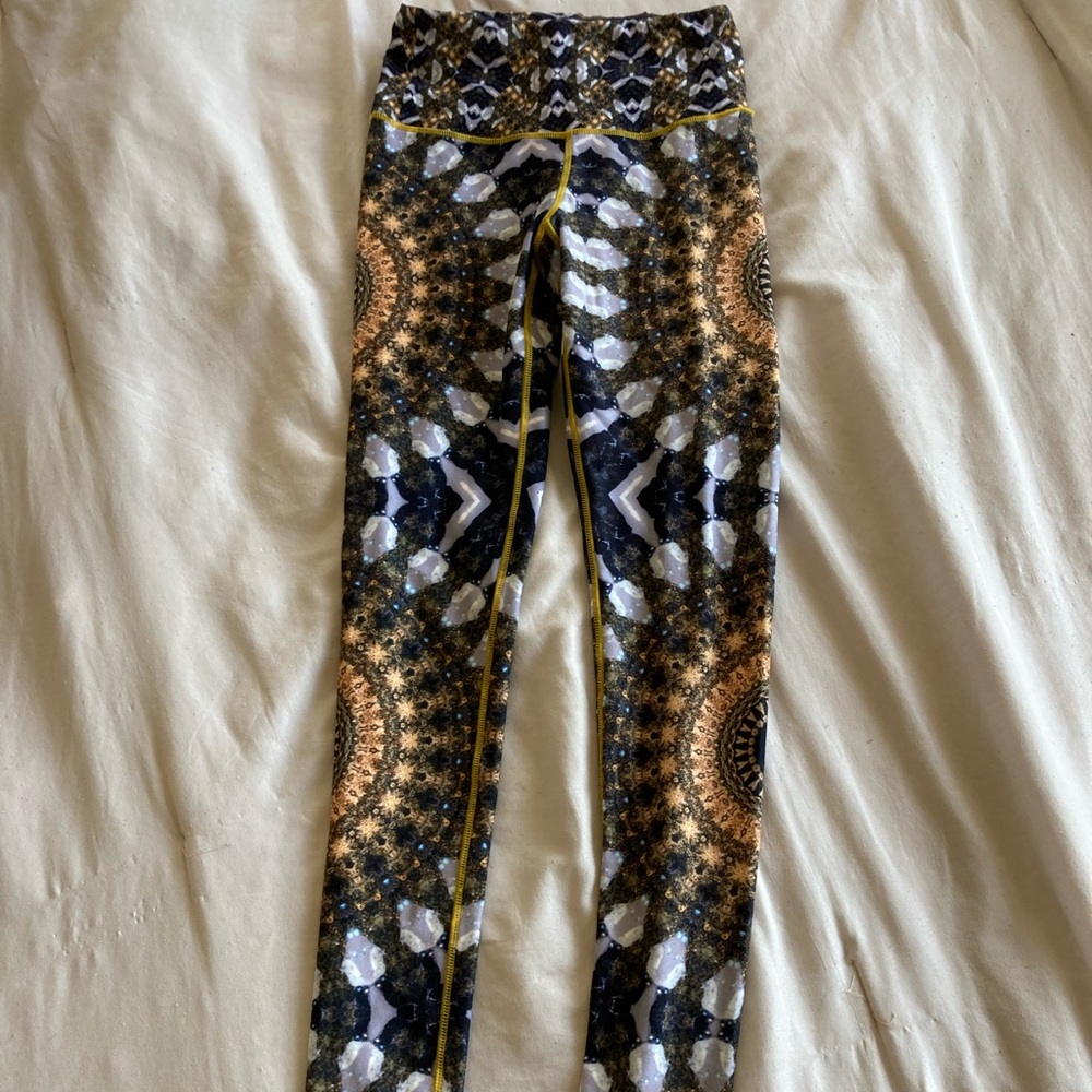 WOLVEN LEGGINGS